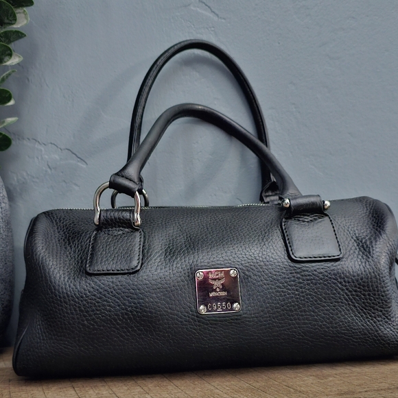 MCM Hand Bag - Picture 3 of 10